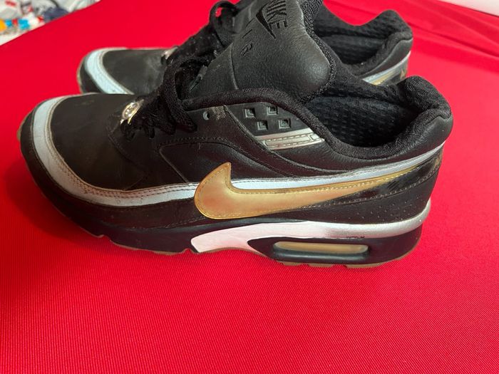 Baskets chaussures Nike Air Max rétro vintage 38.5 noir gris - photo numéro 3