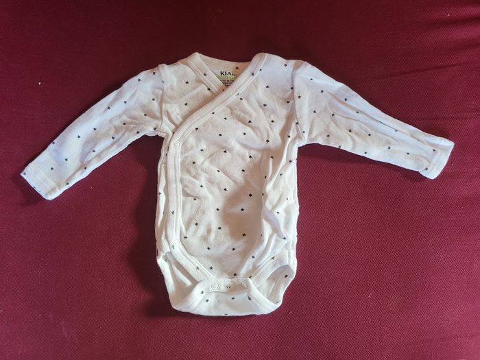 Lot 3 pyjamas et 3 bodies taille naissance - photo numéro 4