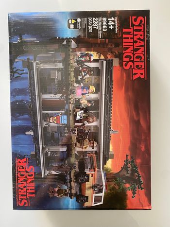 LEGO - stranger things - the upside down / le monde à l’envers - 75810