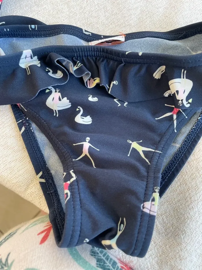 Lot de 2 maillots de bain 5-6 ans - photo numéro 4