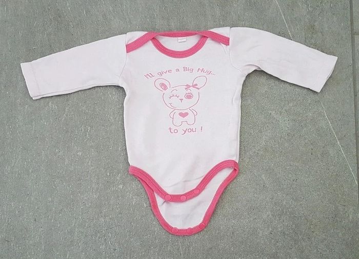 Lot bodys ML 3 mois - photo numéro 2