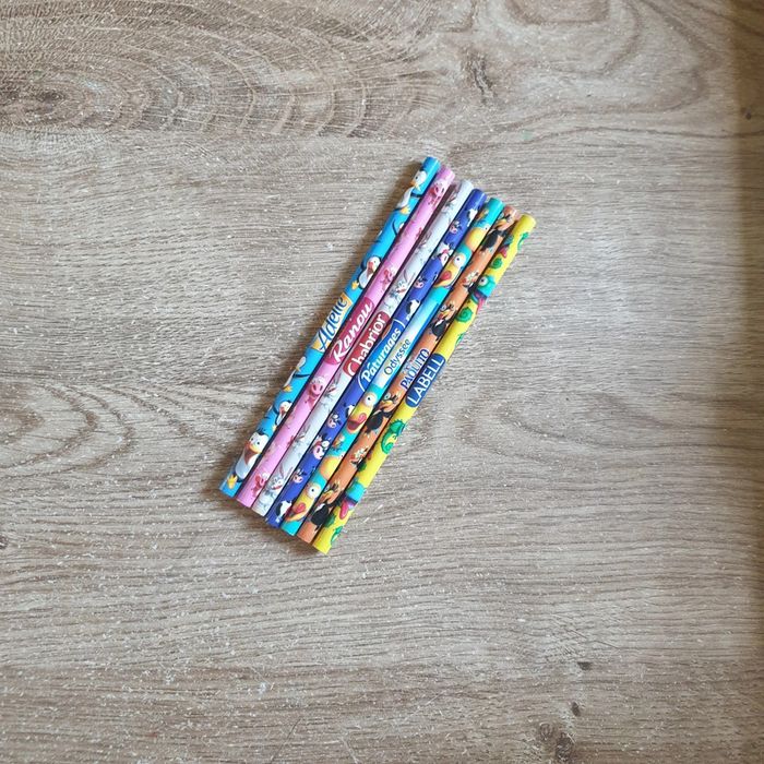 📚 Lot de 7 crayons à papiers #emyfleury_scolaire