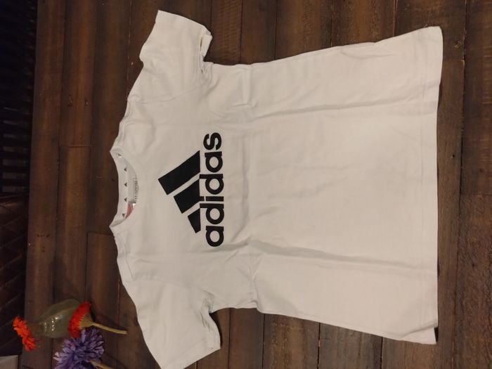 T-shirt Adidas blanc et noir garçon 11-12 ans – Manches courtes coton – Très bon état