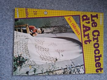 10 livres modèle crochet