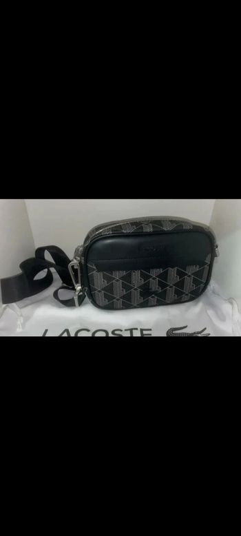 Sacoche Lacoste