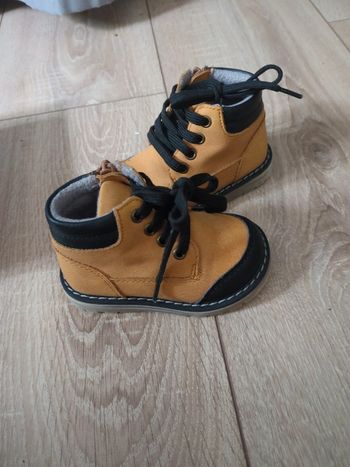 Bottines fourrées taille 19