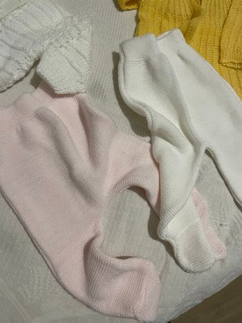 Lot de deux brassière et deux bas de pyjamas