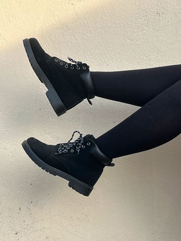 Bottines à lacets en velours - noir et blanc - photo numéro 4