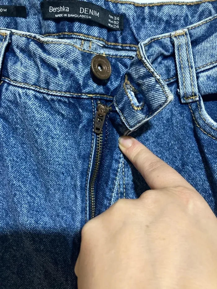 Jean mom bleu Bershka – Taille 34 - photo numéro 3