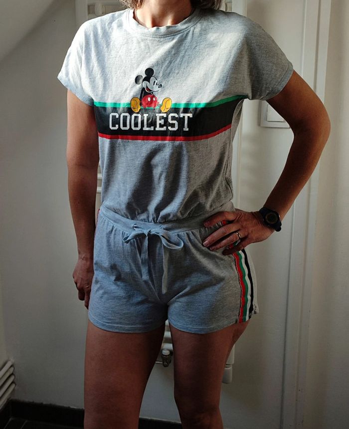 Combinaison short neuve S - photo numéro 2