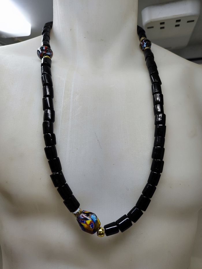 Superbe collier sautoir en perle de onyx et vert