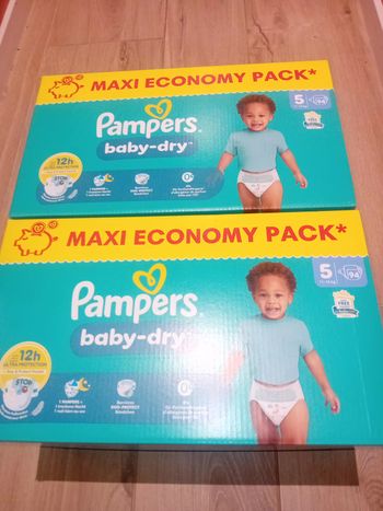 Couches pampers baby-dry taille 5 maxi economy 