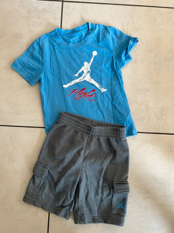 Ensemble Jordan taille 6/7 ans