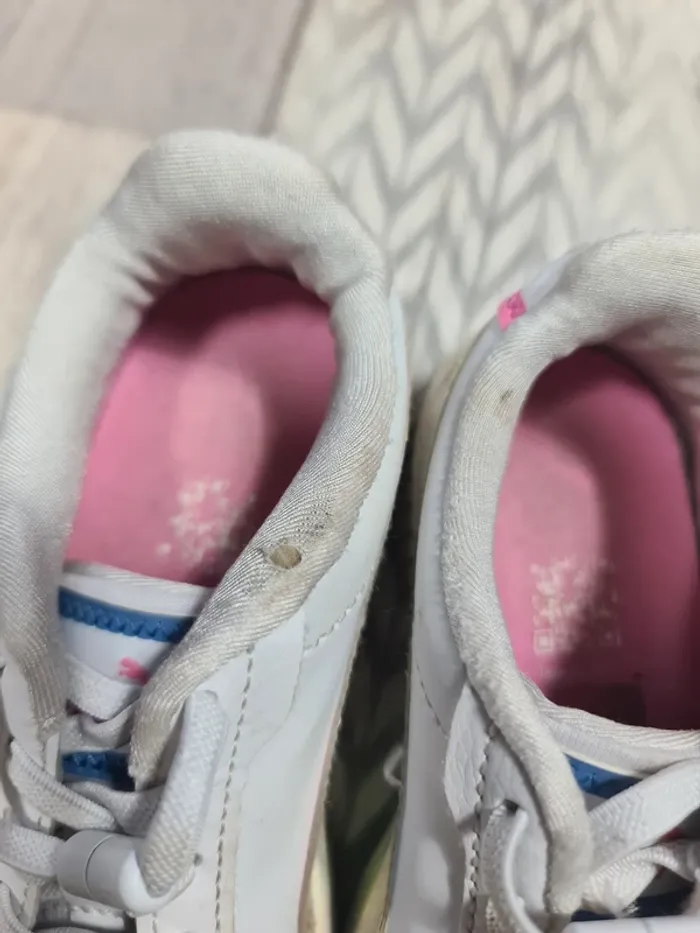 Baskets Puma enfant - Blanc irisé - Taille 28 - photo numéro 2