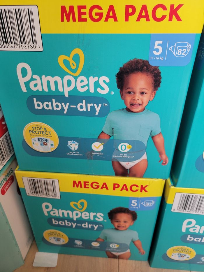 Pampers baby dry taille t5 neuf emballé