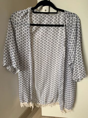 Kimono blanc imprimé à frange t.unique tbe
