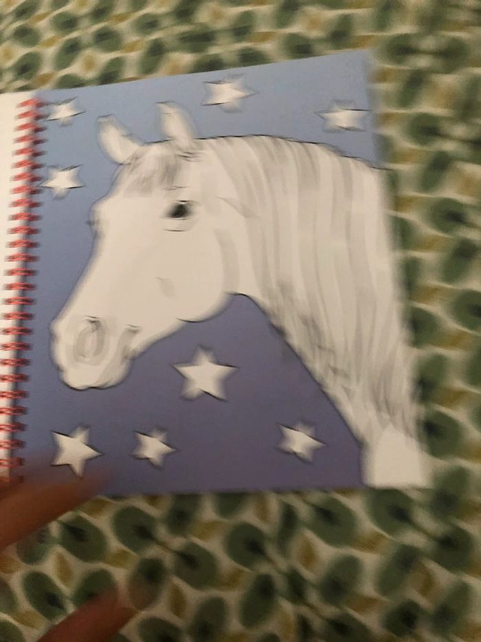 Livre de coloriage miss Mélody - photo numéro 7