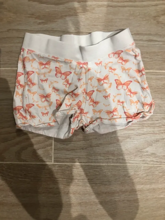 Short à motif