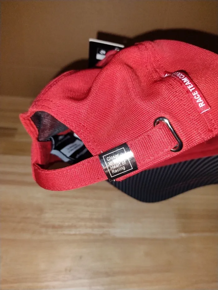 Alfa Romeo casquette pour homme ou femme en taille unique. (Couleurs gris, noir, rouge, et blanc). - photo numéro 5