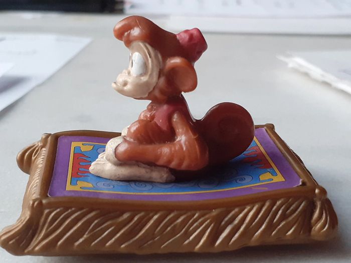 👑 Voiture tapis volant Aladdin singe Abu - photo numéro 4