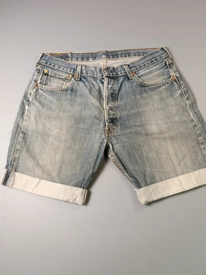 Short jean Levi's 501 - 44 - photo numéro 6