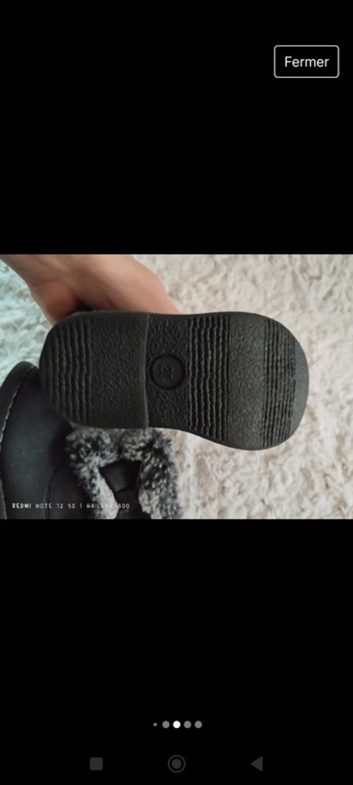 Jolie petite paire de bottes pointure 20 - photo numéro 8