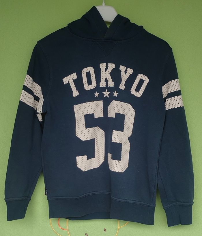 Sweat à capuche taille 10/11 ans