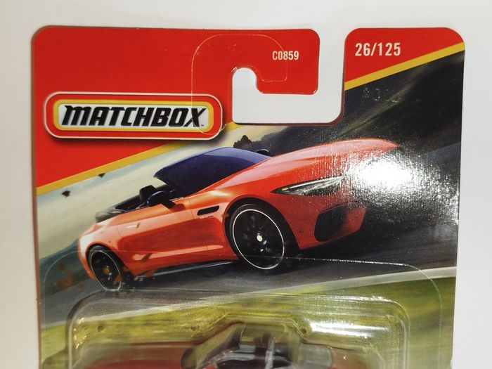 Matchbox Mercedes -AMG SL 63 2025 - photo numéro 9