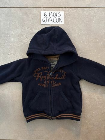 Veste à capuche polaire