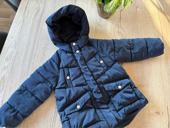 Doudoune Zara bleu marine comme neuve