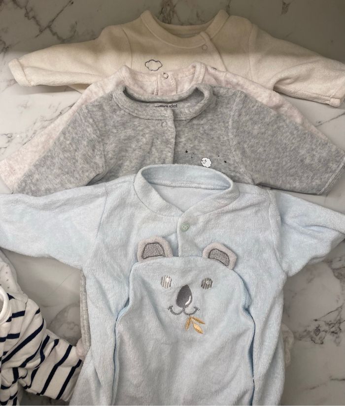 Lot de pyjamas 1 à 9 mois - photo numéro 4