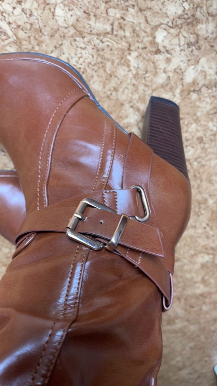 Jolies bottes pointure 38 - photo numéro 7
