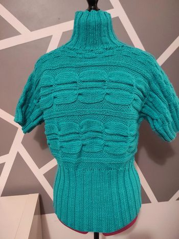 Pull fait main neuf 40/42