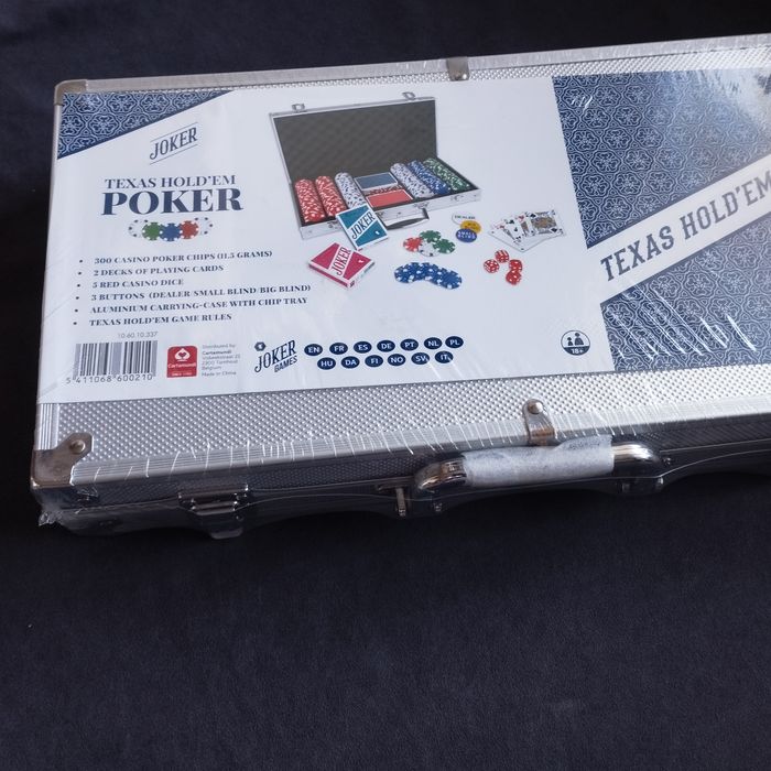 Jeu de poker dans sa valise Cartamundi Neuf