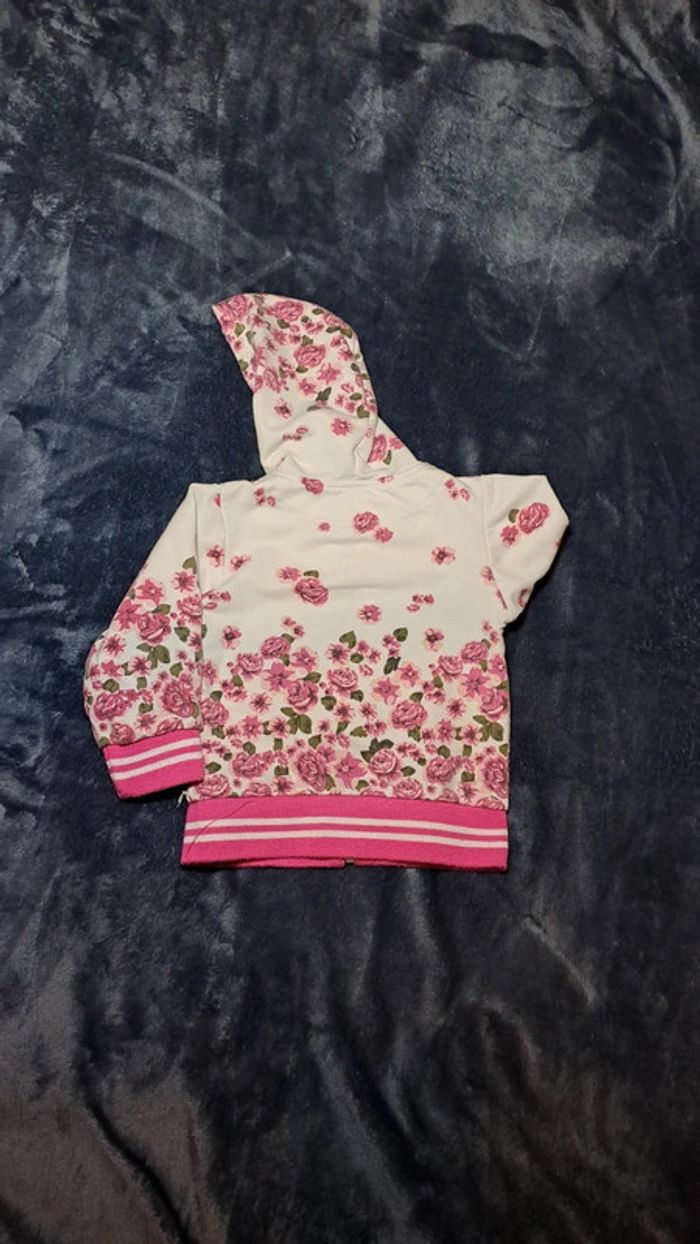 💚Veste à capuche fille – imprimé fleuri rose 12 mois - photo numéro 4