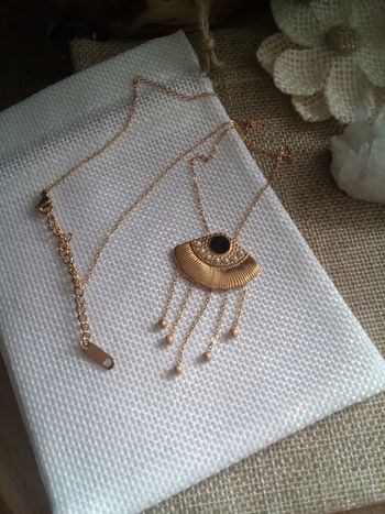 Collier bohème or et noir