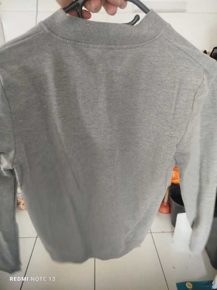 #kytie12ansgarcon. Gilet léger manches longues taille 12 ans - photo numéro 3