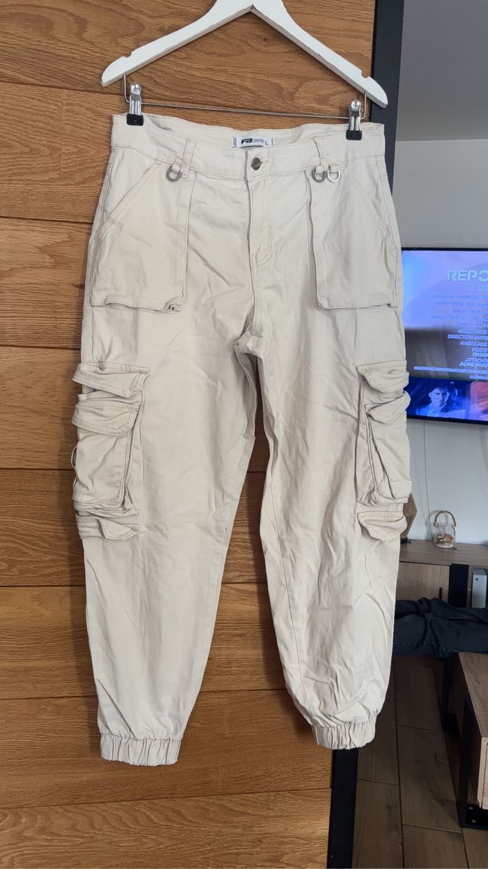 Pantalon cargo