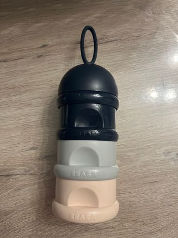 Boîte doseuse lait bébé 