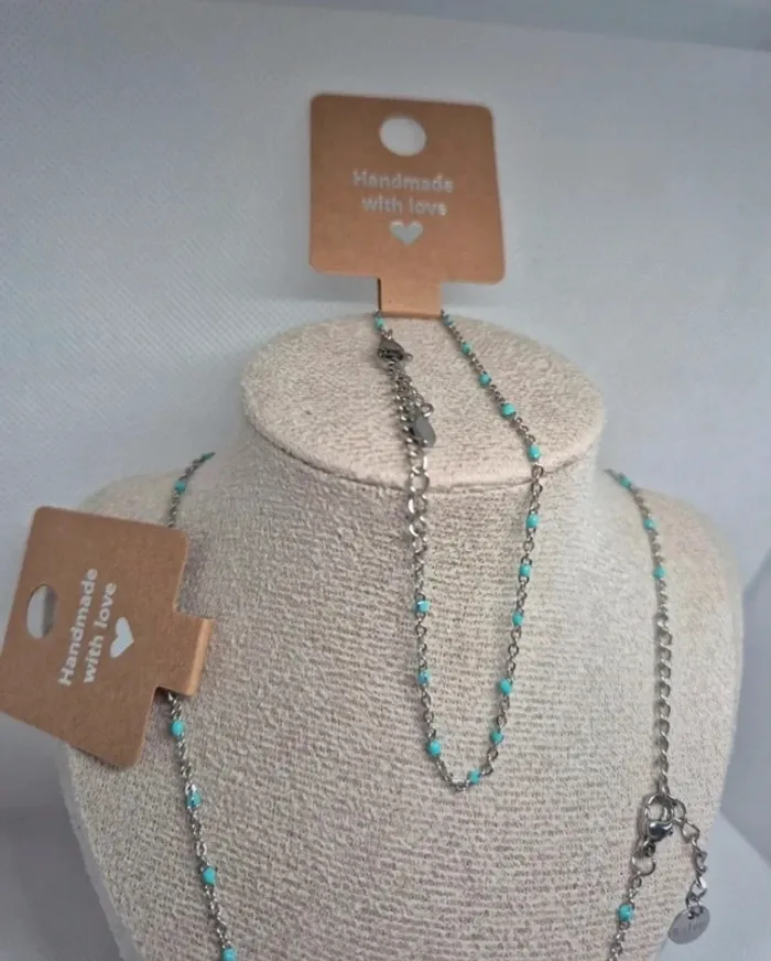 Parure de 2 bijoux : 1 collier et 1 bracelet argenté en acier inoxydable perles turquoises - photo numéro 2