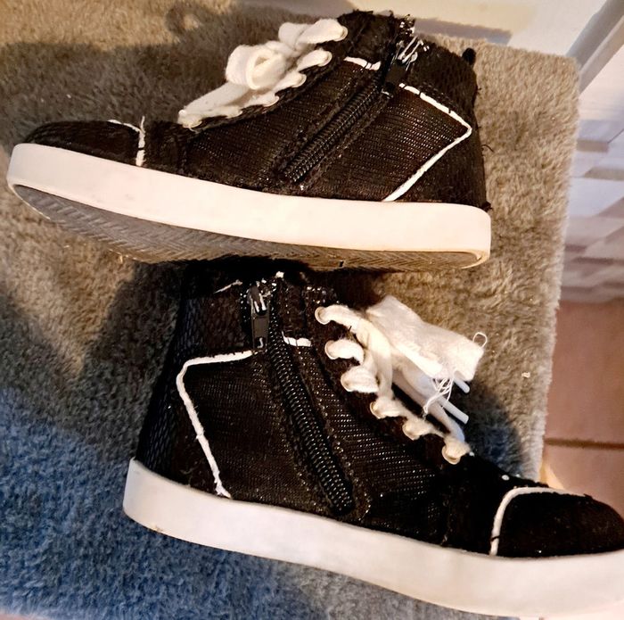 27 Chaussures montantes baskets a strass diamants à lacets fermeture eclair - photo numéro 3