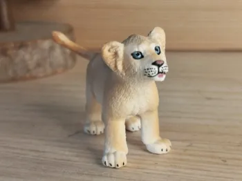 Schleich lionceau Figurine félin Animal de la savane