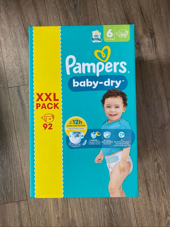 Couches Pampers baby dry taille 6