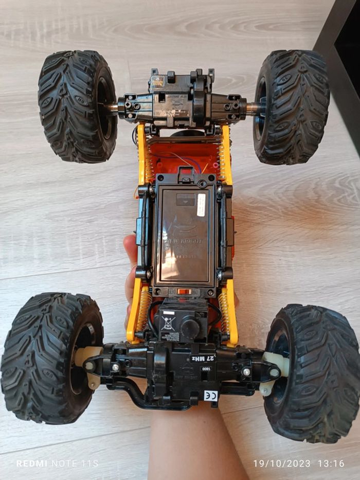 4*4 télécommandée - photo numéro 6