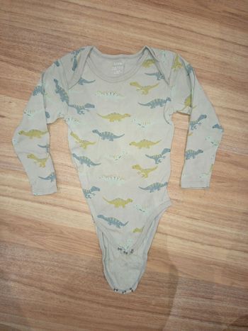 Body manches longues Kiabi beige dinosaure
