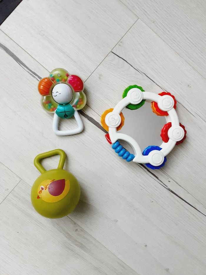 Lot 3 jouets bébés hochets avec billes instrument de musique tambourin