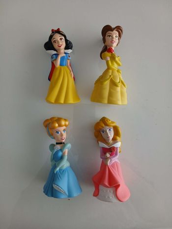 Lot 4 Figurines Disney Princesses – Blanche-Neige, Aurore, Belle, Cendrillon