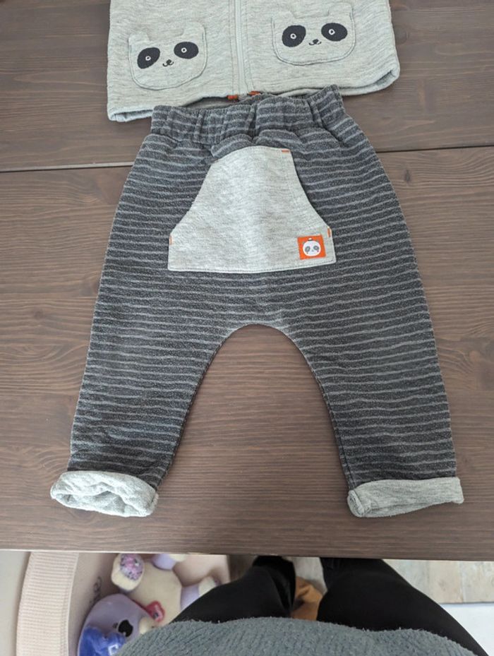 Ensemble 12 mois - photo numéro 2