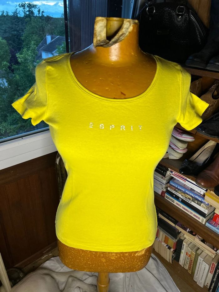 T-shirt esprit jaune logo paillettes - photo numéro 2