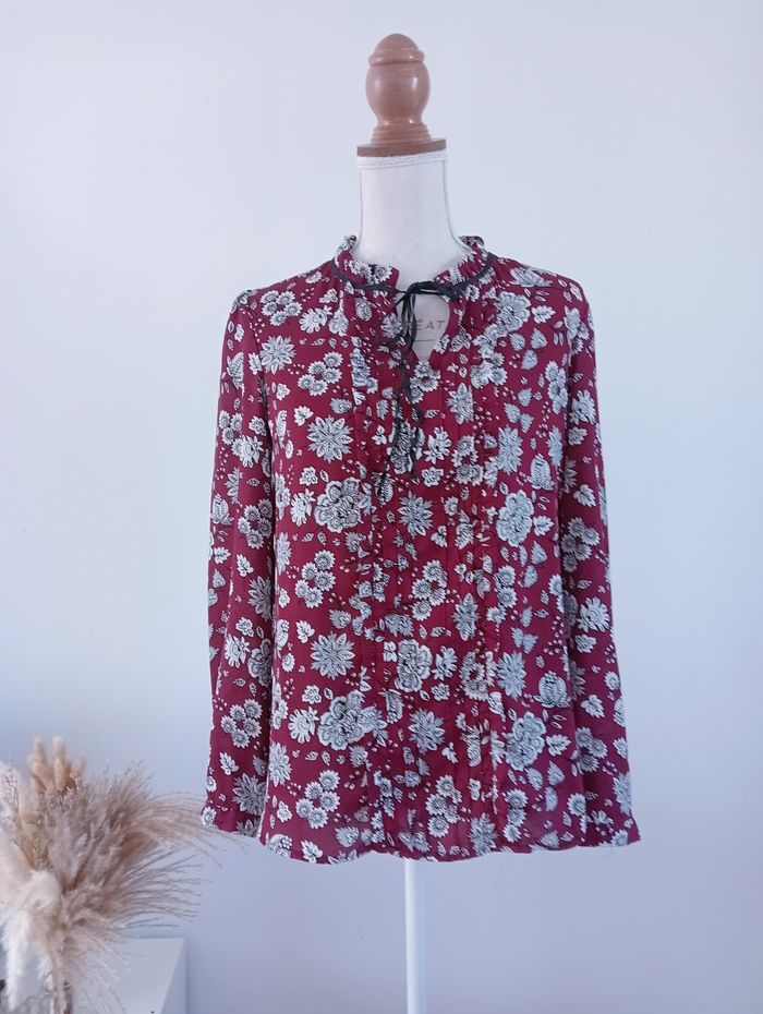 Magnifique blouse violette à fleurs taille 36